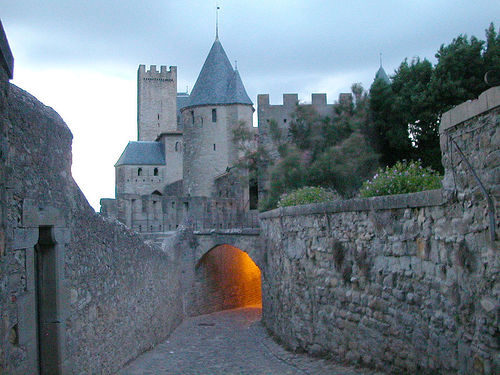 Carcassonne y el Canal du Midi, en el País Cátaro.