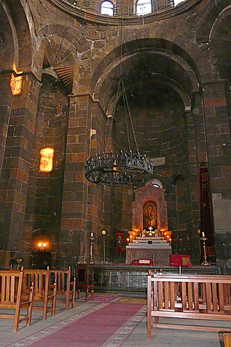 Interior de la Iglesia de Santa Hripsime